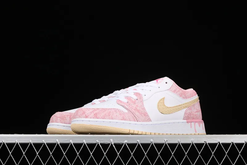 All categories Air Jordan Jordan series basketball shoes Air Jordan 1 Low Different versions Air Jordan 1 Low GS AJ1 Joe 1 low-top ice cream Low-top basketball shoes CW7104-601